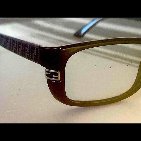 Authentic FENDI BRAND NEW - Picture 1 of 12